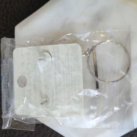 NWT binary drop earrings - Picture 2 of 3